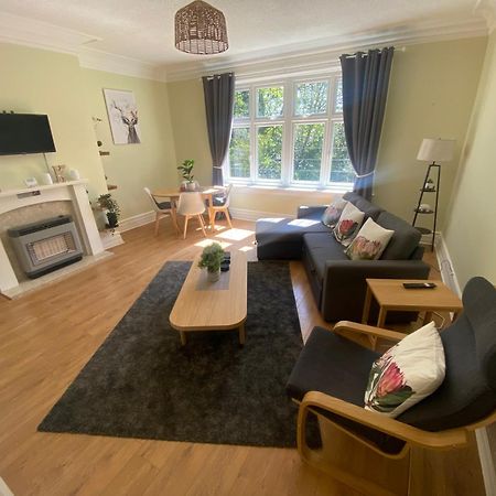 Spacious Guest Flat Near Roundhay Park Leeds  Eksteriør billede