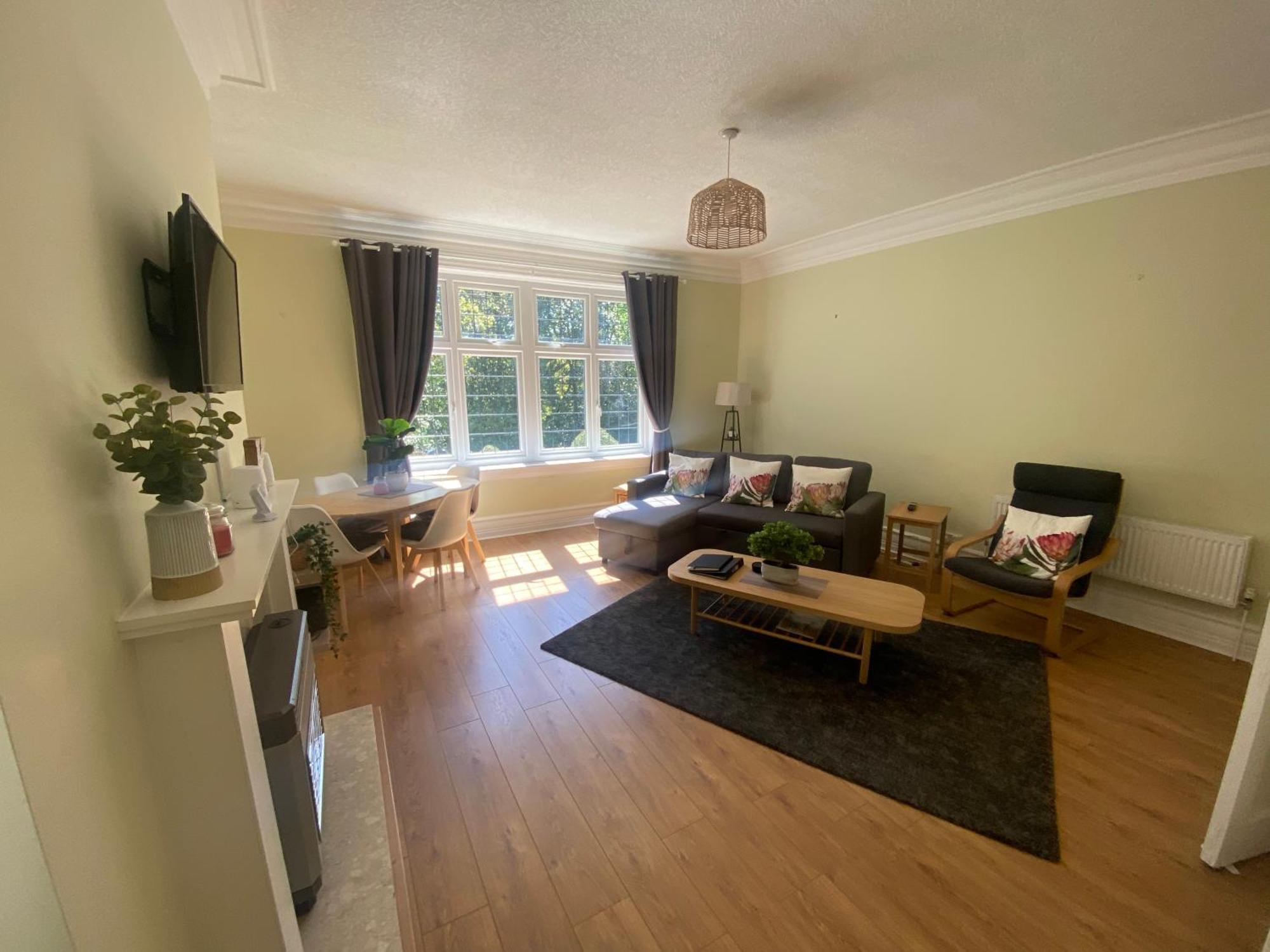 Spacious Guest Flat Near Roundhay Park Leeds  Eksteriør billede